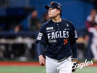 ‘PO 탈락 후 일주일’ 르브론, 잔류? 은퇴?···“아직 결정 안내려, 더 두고봐야 한다”