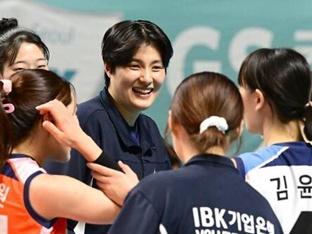 女 배구 김희진, 현대건설로 전격 이적 