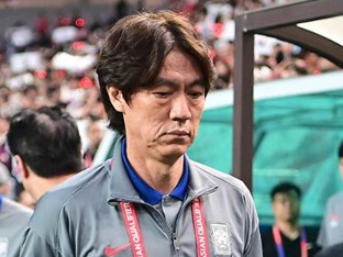'홍명보 감독, 한국 축구 정상화