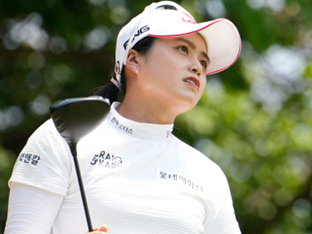 최혜진, LPGA 마이어 클래식 셋째 날에도 선두 유지…첫 승 보인다