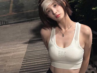 ‘돌싱’ 율희, 탄탄한 복근…러닝하더니 건강미 넘쳐