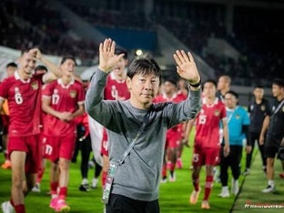 '5년 헌신' 신태용 배신하고 내쫓더니...새 감독도 파리 목숨? 