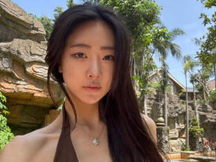 달샤벳 수빈 뜨겁다, 여름 혼쭐낼 비키니 자태