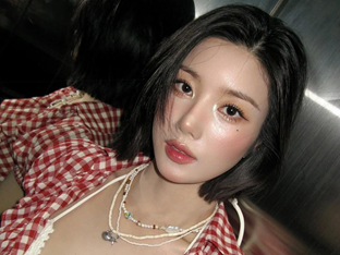 '24억 건물주' 권은비, 묵직 가슴라인 드러낸 워터밤 여신…
