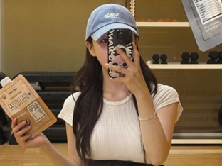 김윤희 아나운서, 아침부터 헬스장에서 몸매 가꾸기…글래머의 일상