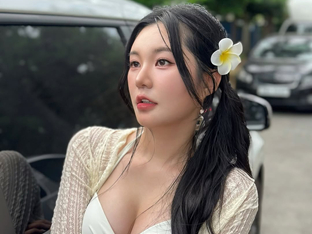 강승연, 화이트 비키니톱 꽉 채운 묵직함…상큼X섹시한 요정 느낌