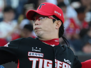 [오피셜] NBA 드래프트 전체 2순위도 왔다→KT 외국인 듀오 영입... KBL 경력자 힉스도 합류