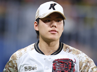 ‘대충격’ 르브론의 ‘친정’ CLE 복귀 역대급 시나리오 등장! 왕의 귀환 가능한가? “브로니도 함께하는 트레이드”