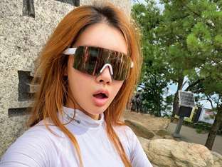 서인아, 땀에 흠뻑 젖은 상의에 이너까지 다 보여 