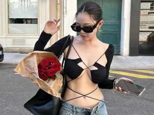 '가슴→배·등까지' 홍영기, 여느 걸그룹보다 화끈한 노출