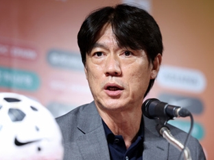 홍명보호, 미국 원정길에 오른다… 혼혈 선수 카스트로프 첫 합류