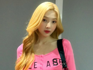레드벨벳 조이, 한 손에 잡힐 것 같은 가녀린 허리…큐티+섹시 다 하는 중