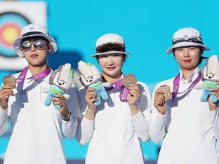 '세계 최강' 한국 여자 양궁 입증…안산-강채영-임시현 세계선수권 개인 8강 진출