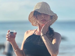 박규리, 비키니 자태 공개로 여름 추억 남겨