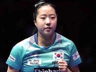 탁구 간판 신유빈, 한국 여자탁구 사상 최초 WTT 그랜드 스매시 단식 4강 진출 쾌거
