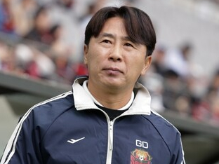 [k1.review] '0:2→4:2 상암 극장' 서울, 강원에 4-2 기적의 역전승...린가드 멀티골!