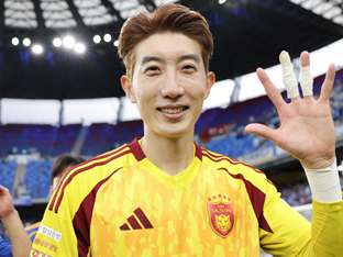 [K리그1 현장리뷰]'이청용 AS→루빅손 벼락골' 울산 살았다, 수원FC 1-0 제압…조현우 폭풍 선방, 싸박 동점골→VAR 무산