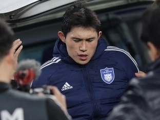 한 숨 돌렸더니 한숨 나네… 울산 이동경 갈비뼈골절로 시즌 아웃