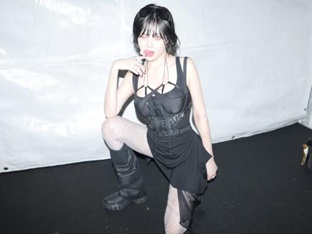 ‘10kg 감량’ 현아, 마카오 무대서 쓰러진 뒤 사과… “기억 안 나, 정말 미안해”