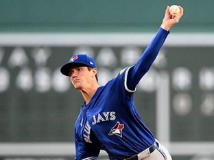 다행이다! 쓰러진 스테픈 커리, 큰 부상 피해…“허벅지 타박상·근육 염좌 확인, 추후 재검진”