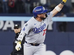 ‘헤어질 결심?’ 아데토쿤보, 에이전트와 미래에 대해 논의 중…밀워키 떠나나