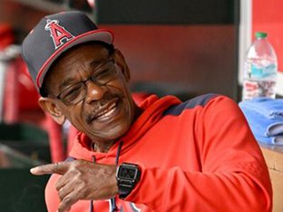 ‘헤어질 결심?’ 아데토쿤보, 에이전트와 미래에 대해 논의 중…밀워키 떠나나