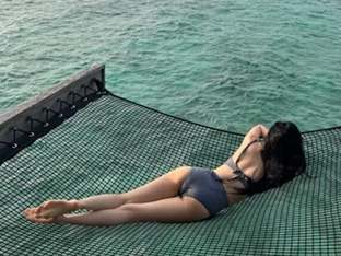 선미, '숨멎' 비키니 도발…함께 샤워하는 남자는 누구?