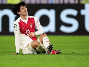 ‘일본 축구 비상’ 미나미노, 십자인대 파열로 월드컵 출전 불투명