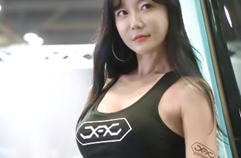 최슬기는 킹정이지 I KOREAN RACING MODEL CHOI SEUL-GI FANCAM @AUTO SALON X AUTOWEEK 2019