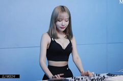 지하철에서 보면 모두에게 관심 받는 K-POP_PLAYLIST_DJ MOCHI_MAXIM