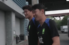 분데스리가 전·현직 선수 손흥민과 이재성이 후배들을 챙긴다(...)