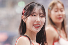 이정윤 SSG 랜더스 치어리더 직캠 20250617 CHEERLEADER Jeong-yoon Lee FANCAM