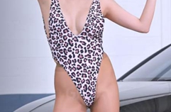 모델 주빈 Leopard Monokini 10 JC Motor Show 250816