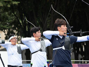 ‘콰광’ 하는 소리에 깜짝 놀라기도 했지만... ‘세계 최강’ 한국 양궁 대표팀, 긴장감 속 파리 적응 훈련 나섰다