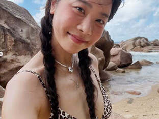 소진, 과감한 수영복 자태…“세이셸에 사랑스러움 한 스푼”