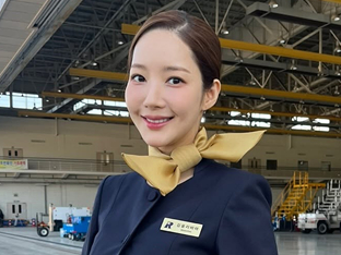 박민영, 단아한 스튜어디스 변신…
