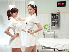 레인보우 재경·현영, 섹시 간호사 변신 ‘후배 지원’