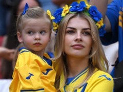 UEFA EURO 조별리그 E조 1차전 루마니아 3:0 우크라이나