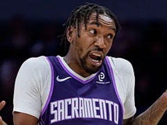 NBA정규시즌 새크라맨토 킹스 90:134 샬럿 호니츠