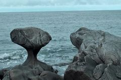 노르웨이 바다 신기한 바위