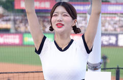 라인업송부터 촉촉해지는 윤지나 치어리더 직캠 Yun Jina Cheerleader 240817 |8K