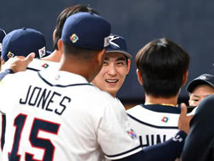 7M- WBC 대표팀, 오사카서 30명 완전체 회식…'원팀' 결의 다진다