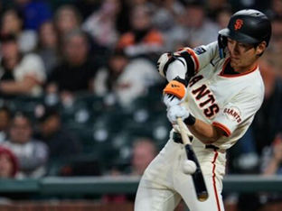 7M- 이정후, 시범경기 첫 홈런+2연속 멀티히트…타율 0.455 폭발