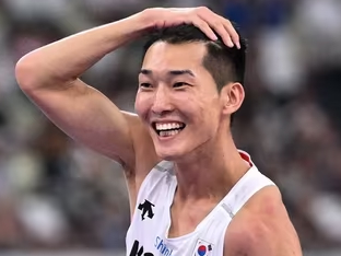 7m-'스마일 점퍼' 우상혁, 세계실내선수권 4회 연속 시상대… 동메달 추가