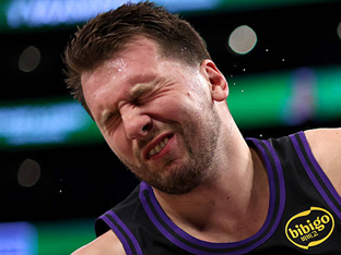 7m-'평균 득점 1위' 루카 돈치치, 왼쪽 햄스트링 염좌로 시즌 아웃... 플레이오프 복귀는 미지수