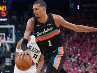 7M- 웸반야마, NBA 역사상 첫 만장일치 올해의 수비수…MVP 후보에도 올라